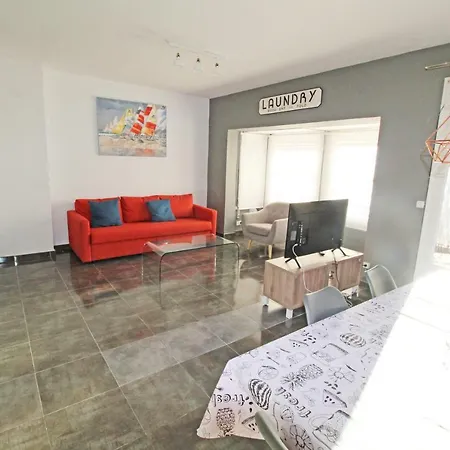 Centrico Y Espacioso Piso En Barrio Tranquilo Apartment Alicante