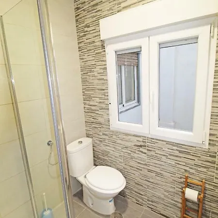 Centrico Y Espacioso Piso En Barrio Tranquilo Apartment