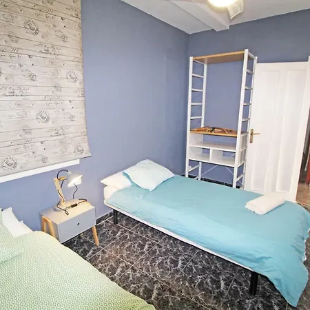 Apartamento Céntrico Y Espacioso Piso En Barrio Tranquilo Alicante